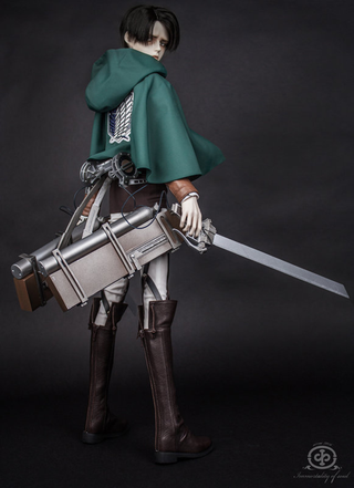 Illustration for article titled Attack On Titan Figure Costs $1200, Still Sells Out